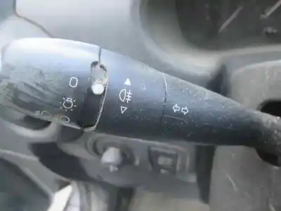 Veículo de Sucata peugeot partner (s2) combiespace do ano 2004 alimentado 