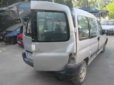 Veículo de Sucata peugeot partner (s2) combiespace do ano 2004 alimentado 