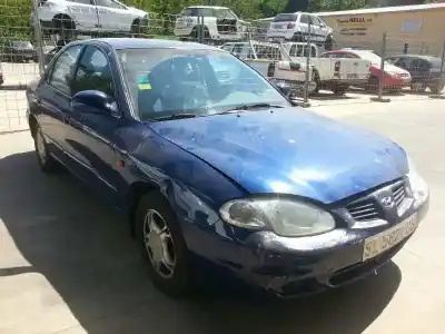 Vehicul casat hyundai lantra berlina (rd) 2.0 gls al anului 2001 alimentat 