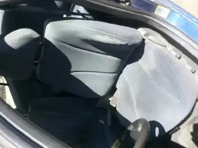 Vehicul casat hyundai lantra berlina (rd) 2.0 gls al anului 2001 alimentat 