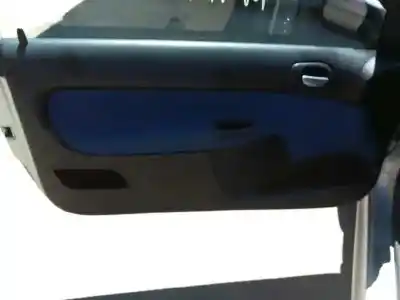 Vehicul casat peugeot 206 cc cc al anului 2002 alimentat g-rfn