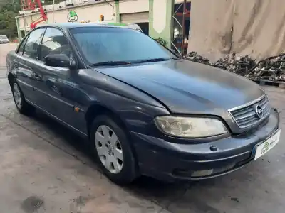 Veículo de Sucata OPEL OMEGA B Elegance Berlina do ano 2001 alimentado X25DT