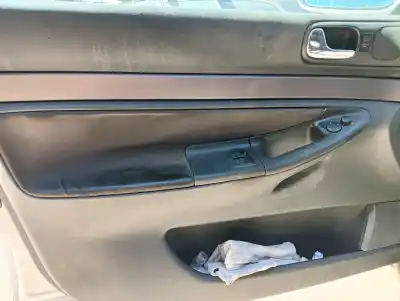 Scrapping Vehicle audi a4 berlina (b5) 1.8 of the year 2000 powered apt