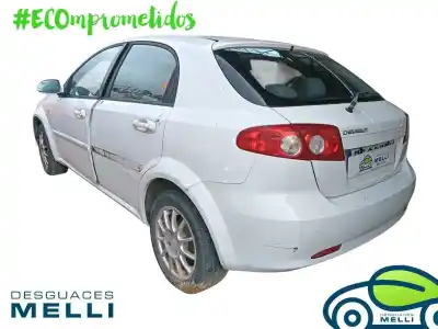 Veículo de Sucata chevrolet lacetti sx do ano 2005 alimentado f16d3