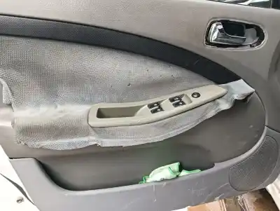 Veículo de Sucata chevrolet lacetti sx do ano 2005 alimentado f16d3