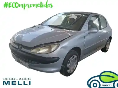 Sloopvoertuig peugeot 206 berlina xr van het jaar 1999 aangedreven wjz