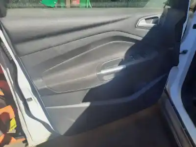 Veículo de Sucata ford grand c-max (ceu) business edition 120 cv / 88 kw do ano 2016 alimentado 