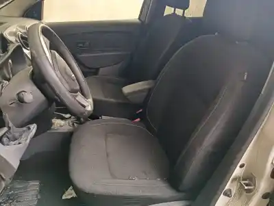 Veículo de Sucata dacia sandero essential do ano 2018 alimentado b4d