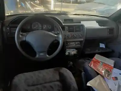 Veículo de Sucata ford escort v (aal, abl) 1.3 do ano 1995 alimentado j6a