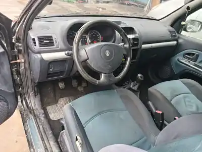 Здавання транспортного засобу renault                                            clio ii fase ii (b/cb0)                                                                                                                                                                                                                                    billabong року 2003 потужний k4j710