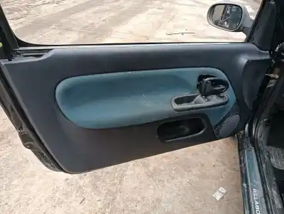 Здавання транспортного засобу renault                                            clio ii fase ii (b/cb0)                                                                                                                                                                                                                                    billabong року 2003 потужний k4j710