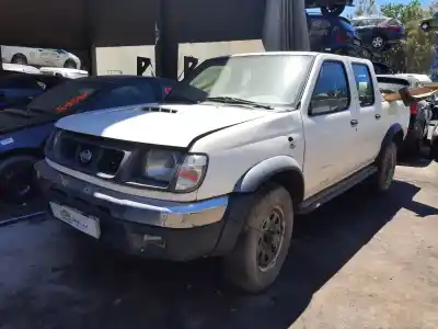 Здавання транспортного засобу nissan pick-up (d22) td doble cabina 4x4 року 2001 потужний td25ti