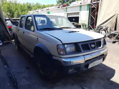 Здавання транспортного засобу nissan pick-up (d22) td doble cabina 4x4 року 2001 потужний td25ti