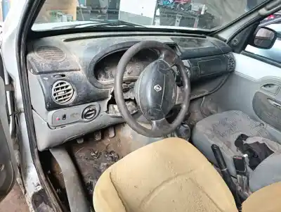 Здавання транспортного засобу renault kangoo (f/kc0) authentique року 2005 потужний d4f