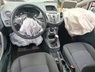 Veicolo di demolizione ford fiesta (cb1) trend dell'anno 2010 alimentato snjb