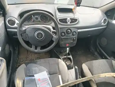 Veículo de Sucata renault clio iii yahoo do ano 2012 alimentado k9k770