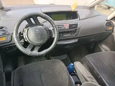 Veículo de Sucata citroen c4 picasso sx do ano 2001 alimentado rhj