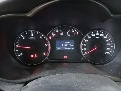 Veículo de Sucata kia carens ( ) business do ano 2001 alimentado d4fd