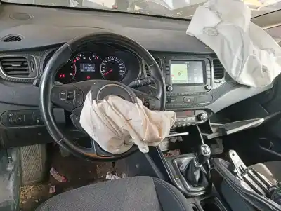 Veículo de Sucata kia carens ( ) business do ano 2001 alimentado d4fd