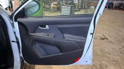 Veicolo di demolizione kia sportage basic 4x2 dell'anno 2001 alimentato g4fd