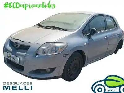 Veículo de Sucata toyota auris luna+ do ano 2001 alimentado 1ndtv