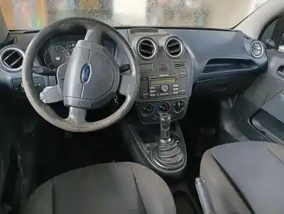 Veículo de Sucata ford fiesta (cbk) trend do ano 2006 alimentado f6jb