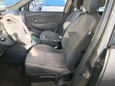 Veículo de Sucata renault scenic iii emotion do ano 2001 alimentado k9k