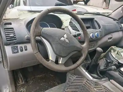 Здавання транспортного засобу mitsubishi l 200 (ka0/kb0) invite club cab 4wd року 2001 потужний 4d56