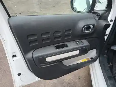 Veículo de Sucata citroen c3 feel do ano 2001 alimentado bh02