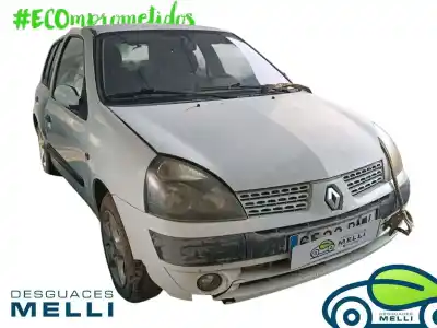 Véhicule à la ferraille renault                                            clio ii fase ii (b/cb0)                                                                                                                                                                                                                                    expression                                                                                                                                                                                                                                                 de l'année 2001 alimenté d4f712