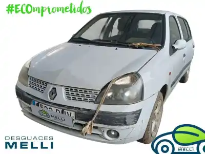 Véhicule à la ferraille renault                                            clio ii fase ii (b/cb0)                                                                                                                                                                                                                                    expression                                                                                                                                                                                                                                                 de l'année 2001 alimenté d4f712