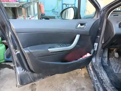 Veículo de Sucata peugeot 308 access do ano 2010 alimentado 8fr