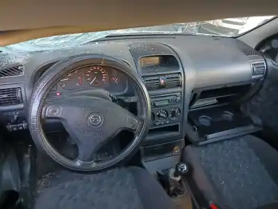 Veicolo di demolizione opel astra g berlina club dell'anno 2000 alimentato y17dt