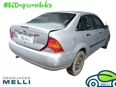 Sloopvoertuig ford focus berlina (cak) ghia van het jaar 1999 aangedreven eddc