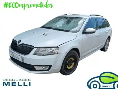 Здавання транспортного засобу skoda octavia combi (5e5) ambition 110 cv / 81 kw року 2017 потужний cxx