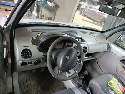 Здавання транспортного засобу renault kangoo (f/kc0) alize 64 cv / 47 kw року 2001 потужний f8q632