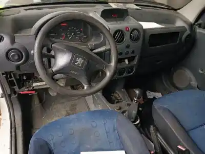 Veículo de Sucata peugeot partner (s2) combiespace do ano 2005 alimentado wjy