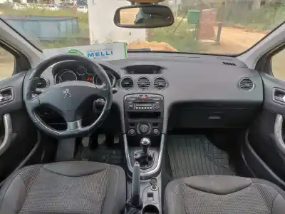 Veículo de Sucata peugeot 308 access do ano 2014 alimentado 9h05