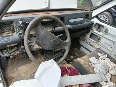 Veículo de Sucata citroen c 15 family do ano 2004 alimentado wjx