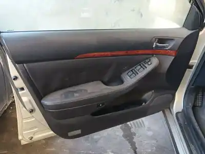 Veículo de Sucata toyota avensis wagon (t25) 2.0 d-4d executive do ano 2004 alimentado 1cdftv