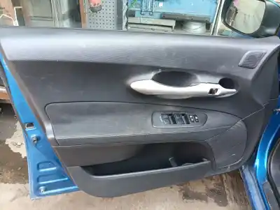 Veículo de Sucata toyota auris active do ano 2010 alimentado 1ndtv