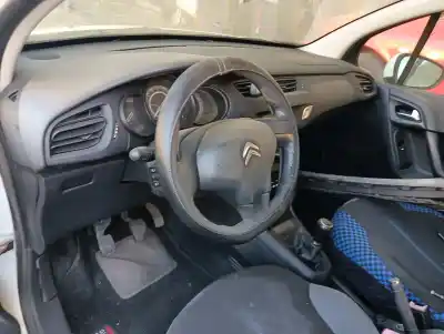 Veículo de Sucata citroen c3 lx do ano 2001 alimentado 8hz