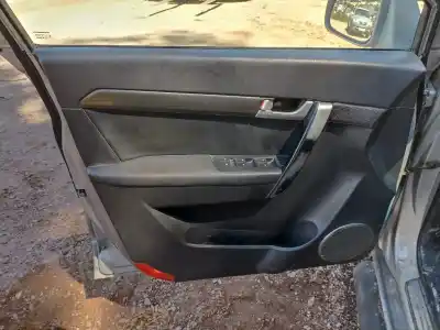 Veículo de Sucata chevrolet captiva 2.0 vcdi ltx do ano 2001 alimentado z20s