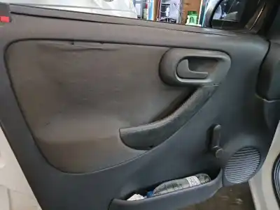 Здавання транспортного засобу opel corsa c furgoneta/hatchback (x01) 1.2 16v (f08, w5l) року 2002 потужний z12xe