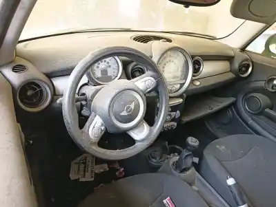Здавання транспортного засобу mini                                               mini (r56)                                                                                                                                                                                                                                                 cooper                                                                                                                                                                                                                                                     року 2001 потужний n12b16a