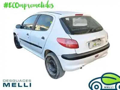 Veículo de Sucata peugeot 206 berlina xr do ano 1999 alimentado wjz