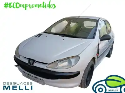 Veículo de Sucata peugeot 206 berlina xr do ano 1999 alimentado wjz