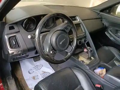 Sloopvoertuig jaguar e-pace se awd 150 cv / 110 kw van het jaar 2018 aangedreven 204dt