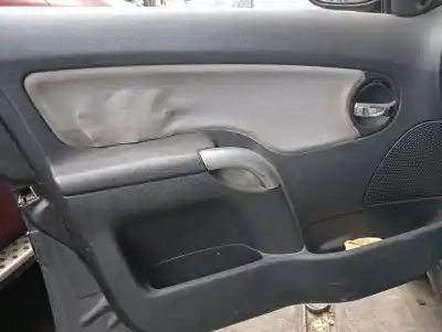 Veículo de Sucata citroen c3 1.4 hdi (68 cv) 1.4 hdi do ano 2003 alimentado 8hx