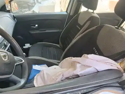 Veículo de Sucata dacia sandero stepway do ano 2019 alimentado h4b408